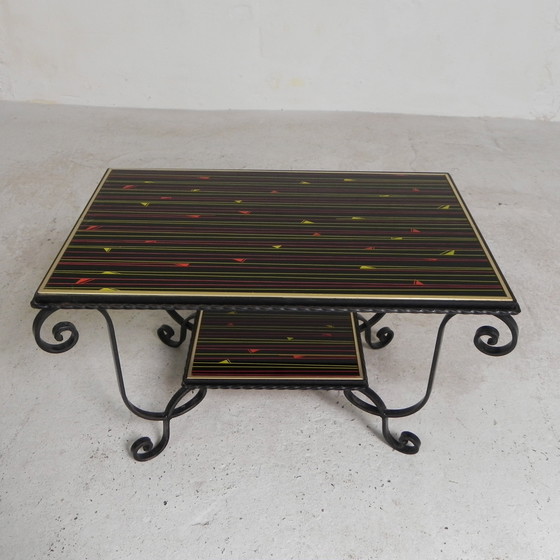 Image 1 of Table basse vintage avec 2 plateaux en verre avec impression des années 50