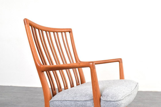 Image 1 of Sedia a dondolo ML33 in rovere, disegnata da Hans J. Wegner per A/S Mikael Laursen, anni '50.