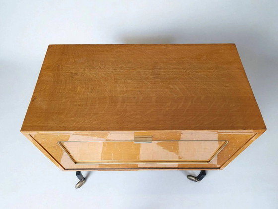 Mueble bar bajo con ruedas de los años 60 – Taburetes de bar, Wood, Vintage (photo 7 of 10)