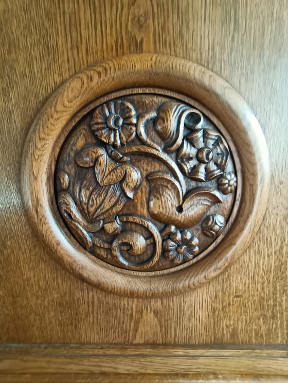 Image 1 of Meuble Art Déco en chêne avec de magnifiques panneaux à motifs