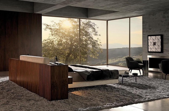 Image 1 of Minotti bed Brasilia 180x200cm matras size showmodel 2023