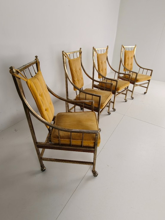 Conjunto único de sillas de comedor y salón de estilo de mediados de siglo – Doradas, fabricadas entre 1940 (photo 4 of 24)