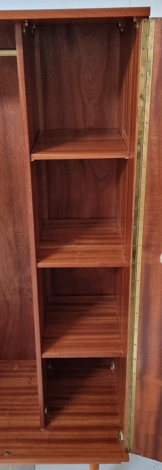 Mid Century Kleiderschrank, Kleiderschränke, Holz, Braun (Foto 8 von 15)