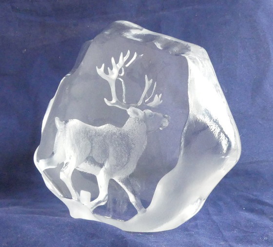 Image 1 of Mats Jonasson Renne en cristal de plomb Paperweight ow4AEB