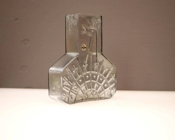 Image 1 of Mid-century Scandinavian modern art glass vase by Wiktor Berndt for Flygsfors, Sweden