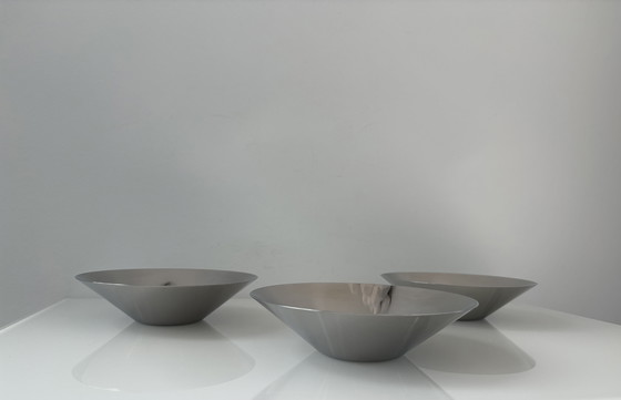 Image 1 of Ensemble de trois bols coniques en acier inoxydable