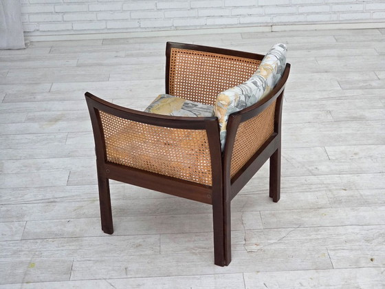 Image 1 of Années 1970, design danois d'Illum Wikkelsø, modèle de fauteuil « Plexus », bois de teck, structure en maille.