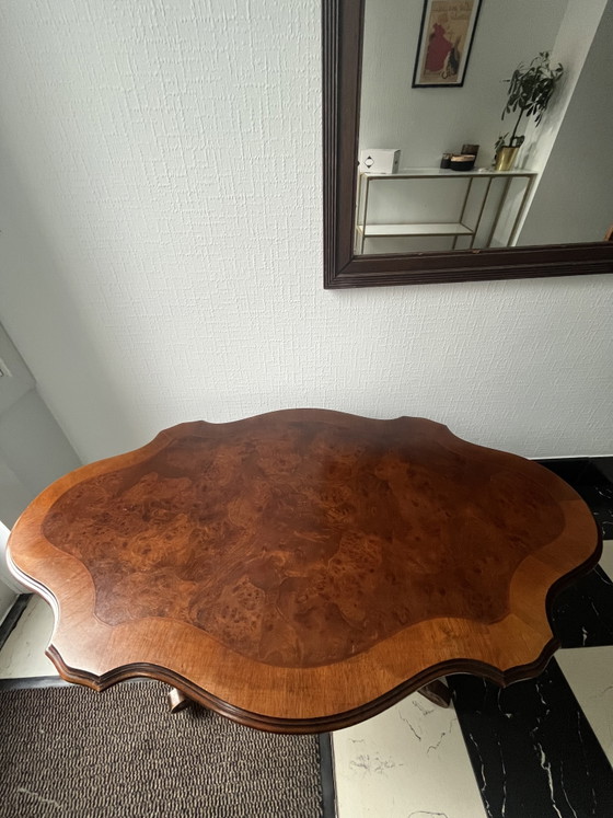 Exclusieve vintage wortelnoten salontafel (Burl Walnut) – Gestoken poot | 116 × 68 cm – Wood (photo 3 of 12)