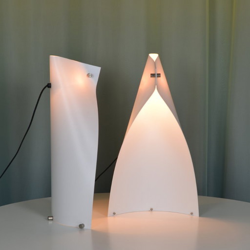 2x plastic sheet table lights