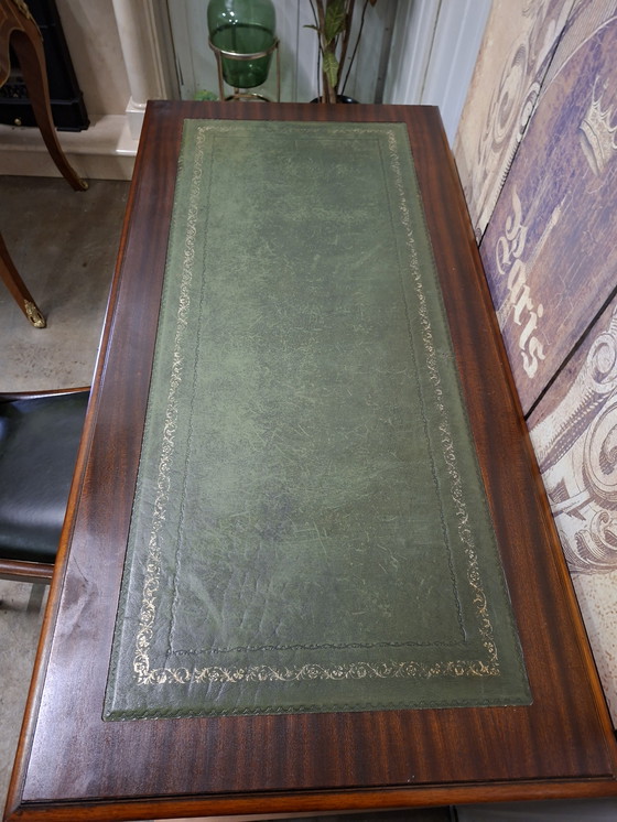 Image 1 of Classic Heldens desk, writing table. Desk with leather inlay and leather chair. Dimensions: 139x65cm and 79cm high.