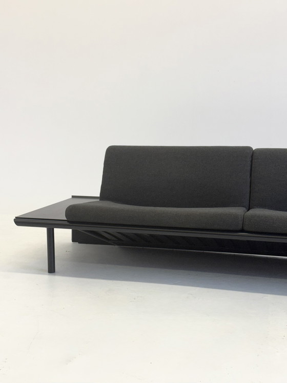 Image 1 of Harvink The Mission Sofa mit schwarzem Rahmen und dunkelgrauem Stoff