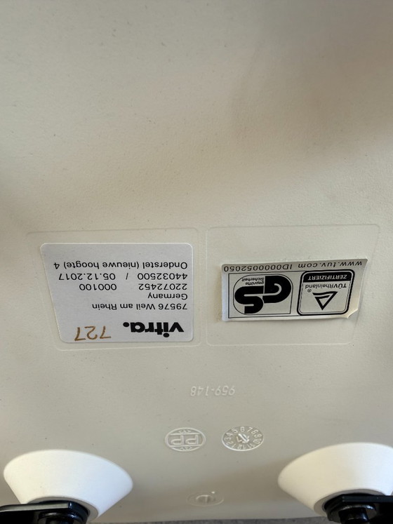 Chaise Vitra Eames DAW (en stock : 2) – Chaises de salle à manger, Metal, Plastic (photo 6 of 8)