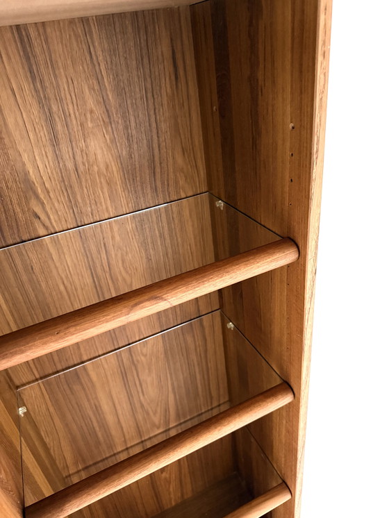 Image 1 of Vintage Deense teakhouten vitrinekast, Dyrlund ‘70