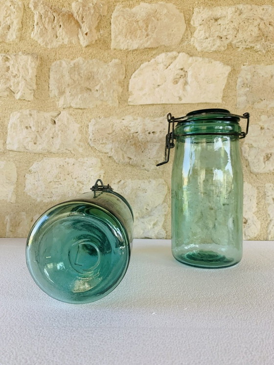 Image 1 of Vintage Franse potten in smaragdgroen glas van L'Ideale, jaren 1940, set van 2