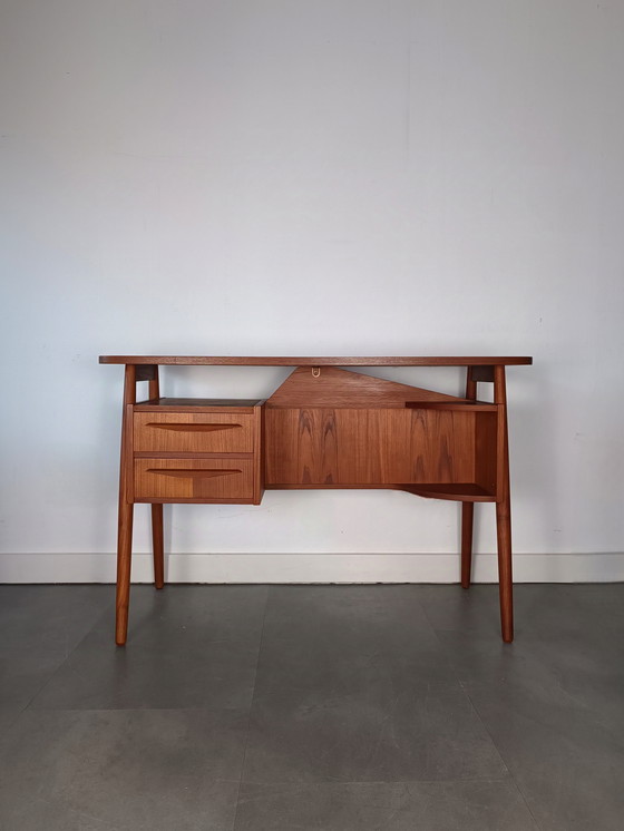 Image 1 of Vintage Deens Bureau In Teak Door Gunnar Nielsen Tibergaard