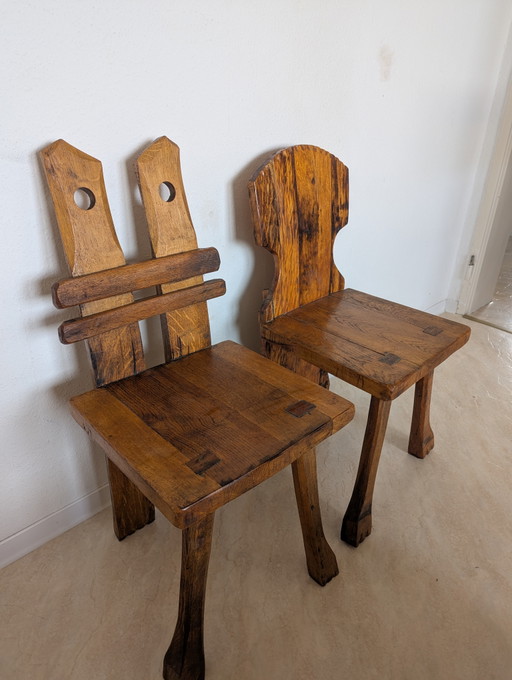 2er Set Brutalistische Massivholz Stühle – Mid-Century / Alpiner Jagdstil (Eiche)