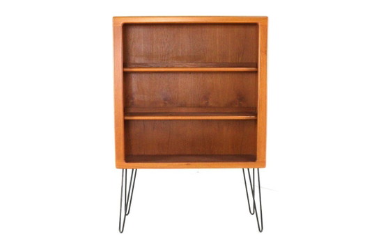 Image 1 of Dyrlund vitrinekast vintage Deens design