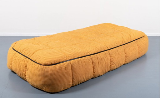 Strips Single Bed, Cini Boeri pour Arflex 1972