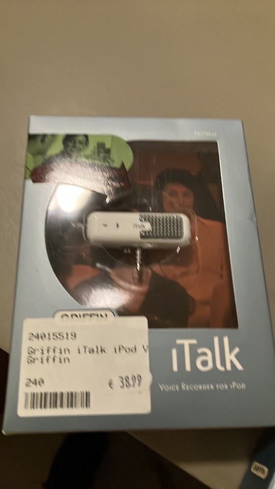 Image 1 of iPod with accessories