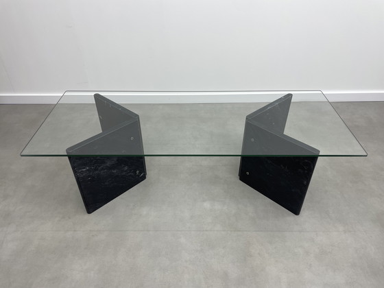 Image 1 of Tavolino da caffè scultoreo in marmo italiano (anni '70)