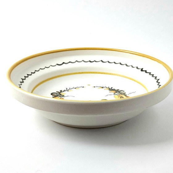 Image 1 of Handbemalter, glasierter Wandteller aus Keramik der österreichischen Firma Gollhammer Keramik aus den 1970er Jahren.