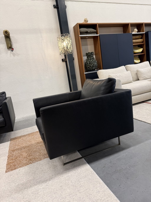 Montis Axel Armchair black leather