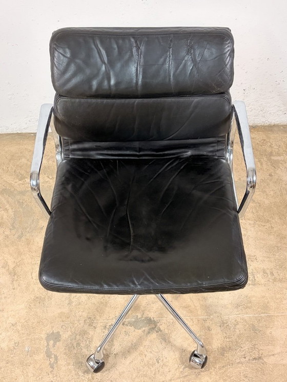 Image 1 of Silla Vitra Eames Soft Pad EA 217
