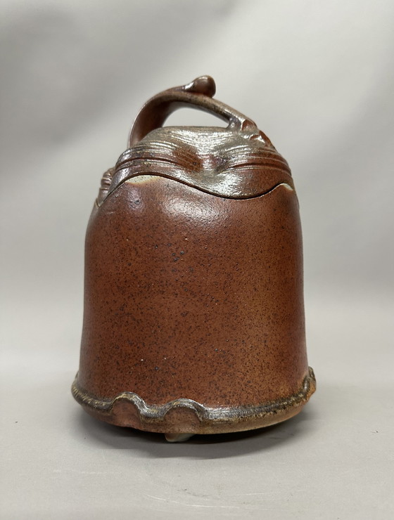 Image 1 of Pot à couvercle sculptural en grès cuit au feu de bois - Hein Severijns - Signé - Unica (28 cm)