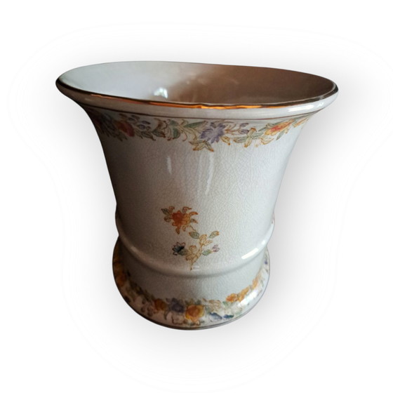 Image 1 of Wong Lee porcelain