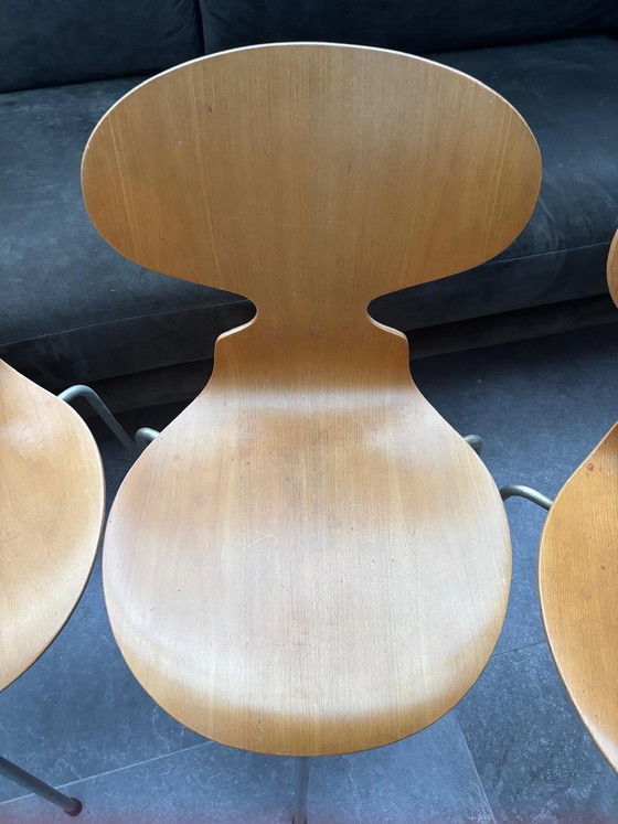 Image 1 of Set di 4 sedie da pranzo a 3 gambe dal design vintage di Fritz Hansen.