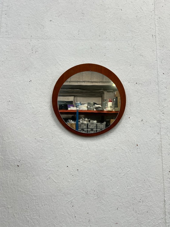 Image 1 of Espejo redondo antiguo de teca, Escandinavia, década de 1970.