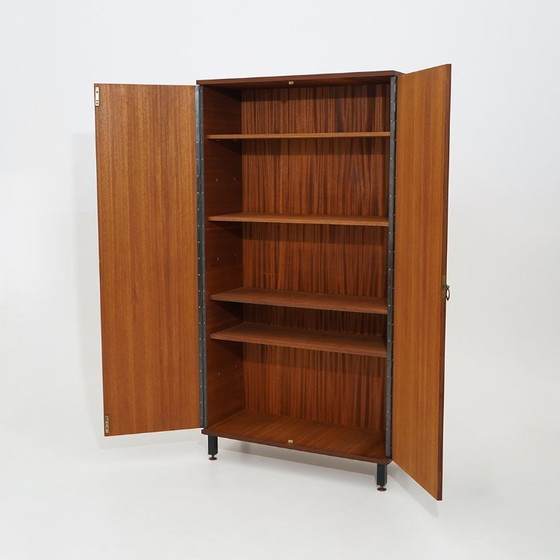 Image 1 of Teakhouten kledingkast met interne planken, jaren 60