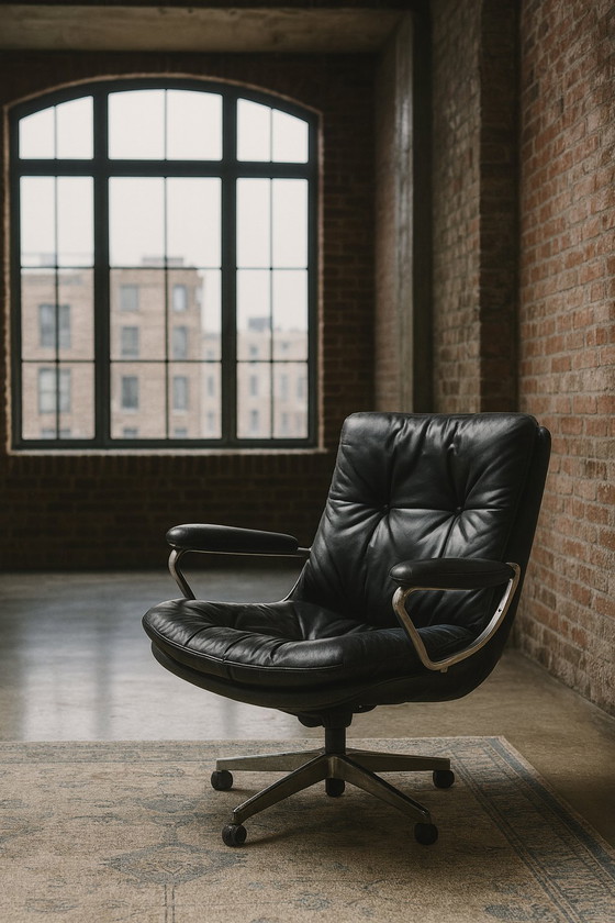 Image 1 of Silla giratoria Gentilina de André Vandenbeuck para Strassle