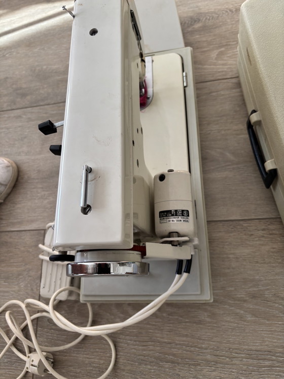 Image 1 of Victoria Sewing Machine