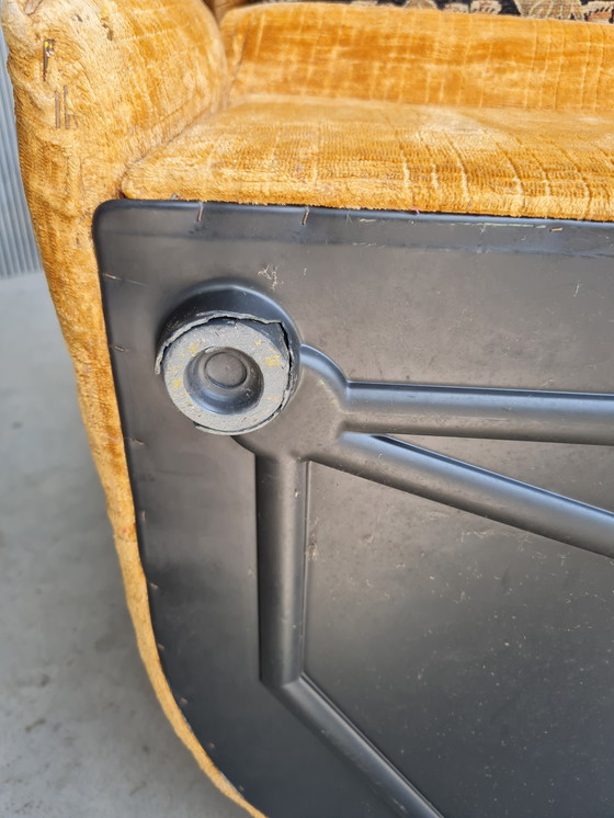 Image 1 of Rara Poltrona Vintage – Lev&amp;Lev Italia – Modello Ventaglio (anni '80)