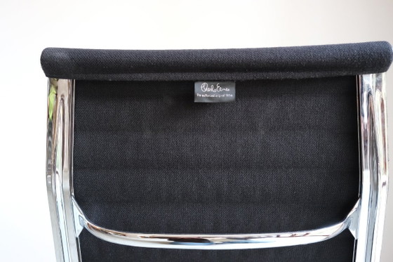 Image 1 of 4x Vitra Eames EA112 – Hopsak negro / Cromo