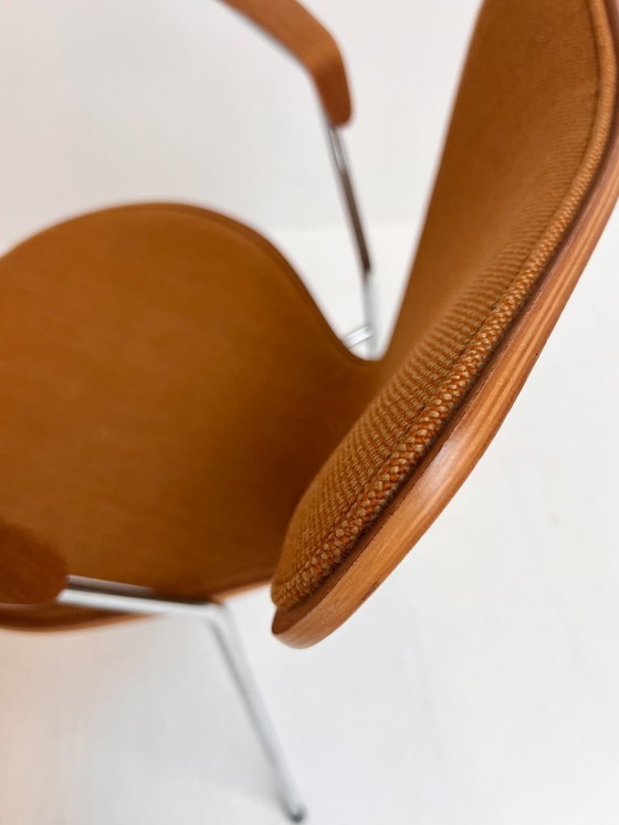 Image 1 of Chaise en bois 3207 d'Arne Jacobsen pour Fritz Hansen, années 1980