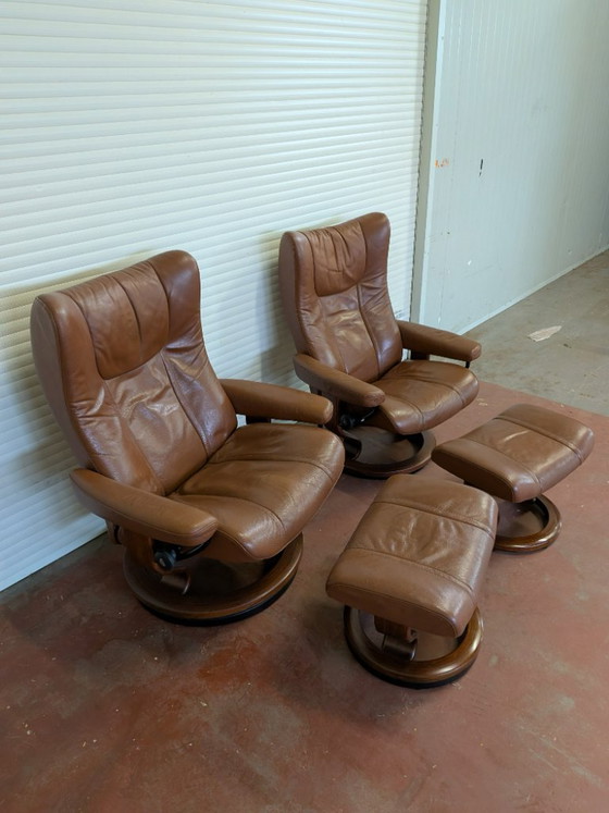 Stressless Wing(L) Classic verstellbarer Relaxsessel mit Fußhocker (2), Holz, Leder, Braun, Anders (Foto 15 von 15)