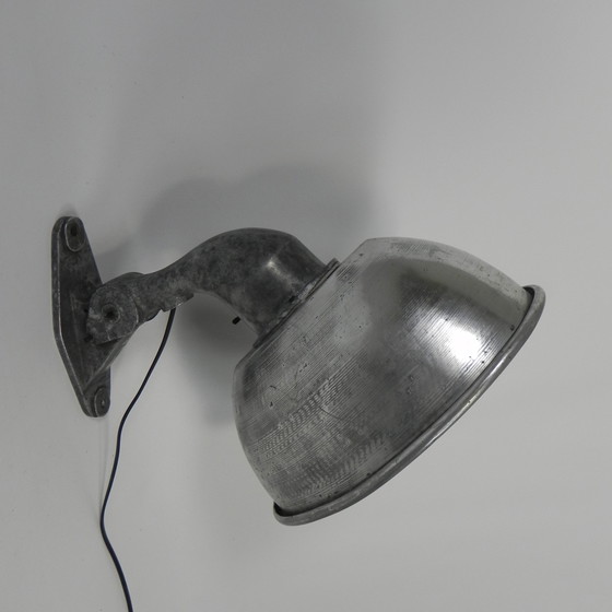 Image 1 of Industrielle Straßenleuchte aus Aluminium, Wandleuchte, 1950er Jahre