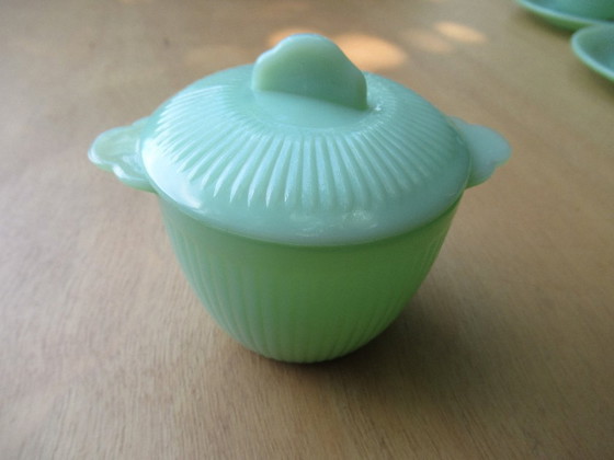 Image 1 of SERVICE A CAFE en JADEITE FIRE KING de la Verrerie ANCHOR HOCKING - made in USA années 1940 - 50's