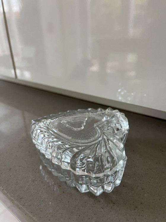 Image 1 of Hartvormig crystal doosje glas