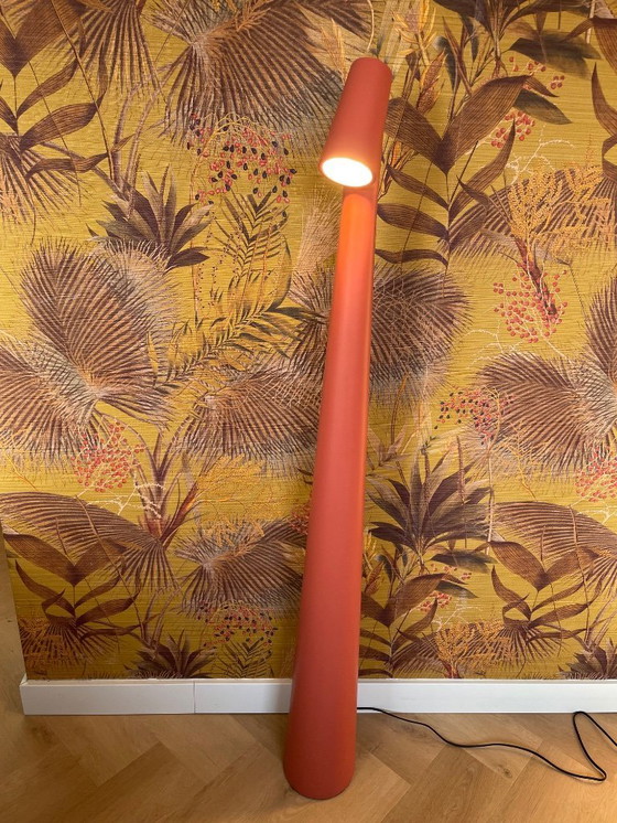 Image 1 of Afrikanische Stehlampe, warmes Rot