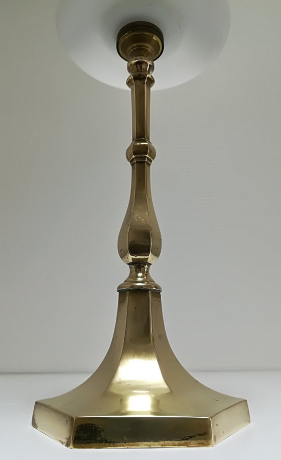 Image 1 of lampe laiton verre opalin années 60