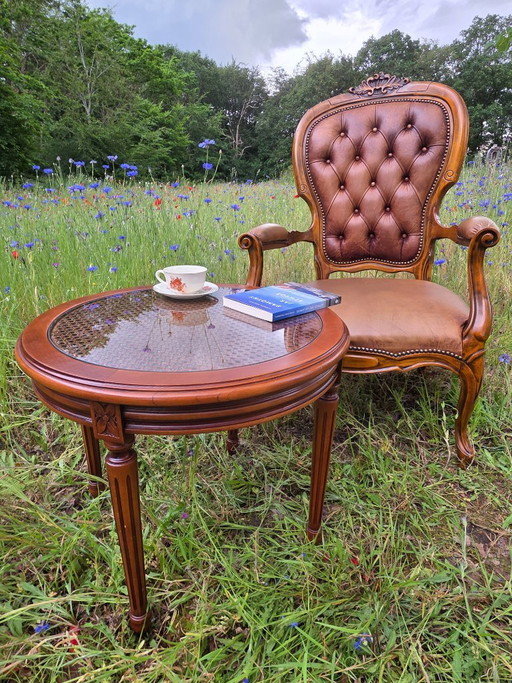 Tavolino rotondo vintage con intreccio in vimini viennese