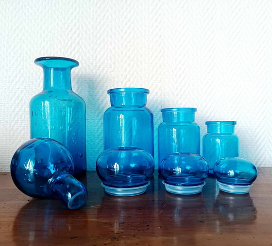 Image 1 of 4 bottiglie da farmacia in vetro blu vintage