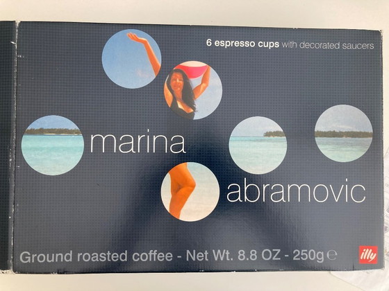 Image 1 of Colección illy - 2002 - tazas de espresso - Marina Abramovic.