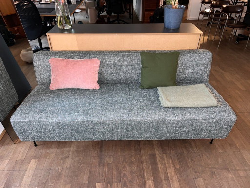 Sofa Modern Line GUBI Nordic Nest