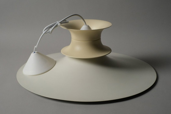 Lampe à suspension Lyskær Belysning, éclairage moderne danois des années 1970. – Plastic (photo 8 of 9)