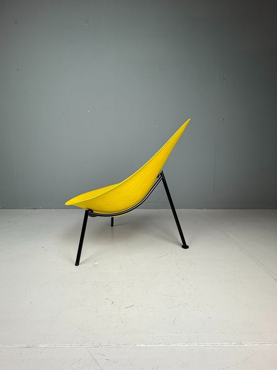 Image 1 of Fauteuil lounge trépied en fibre de verre jaune Ed Merat, France, 1956