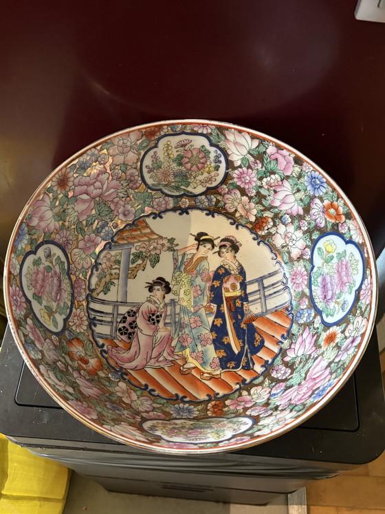 Große chinesische Porzellan 'Punch Bowl' (31 cm) – Millefleurs & Satsuma-Stil – Dekorative Objekte, Porcelain (photo 2 of 10)